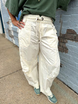 Onset Parachute Pant Tofu