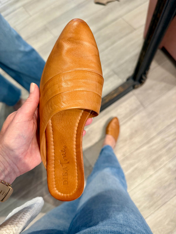 Diba True Pierce City Coconut Leather