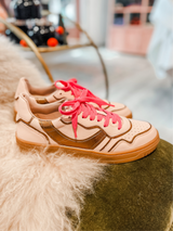 Retro Thirty Love Sneaker