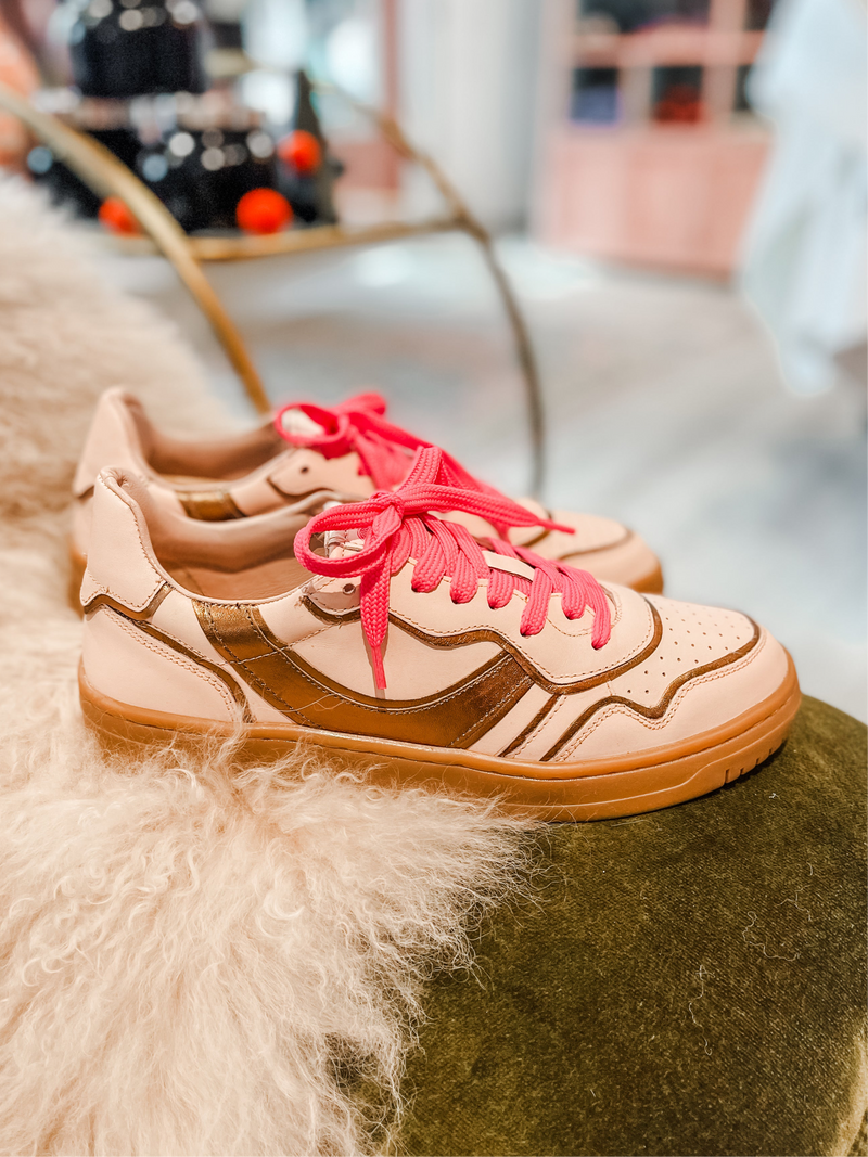 Retro Thirty Love Sneaker