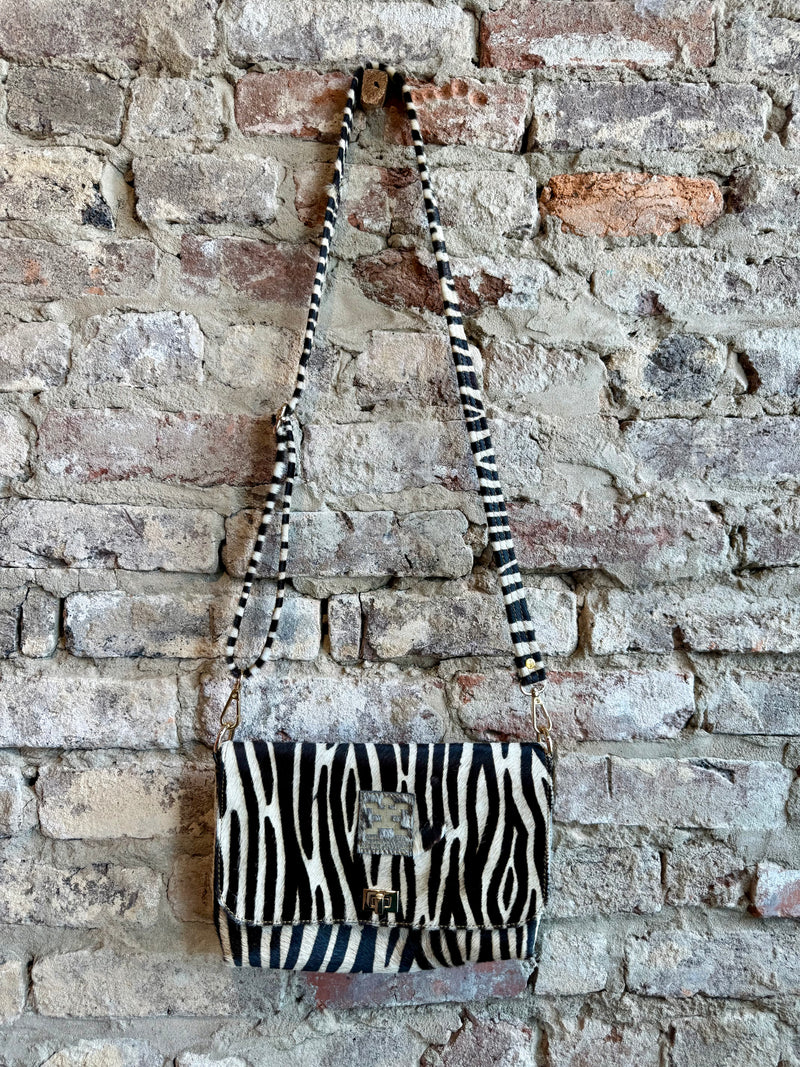 NIRIS SMALL CROSSBODY ZEBRA
