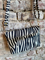 NIRIS SMALL CROSSBODY ZEBRA