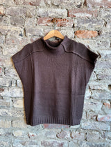 Elan 8 Brown Crew Sweater