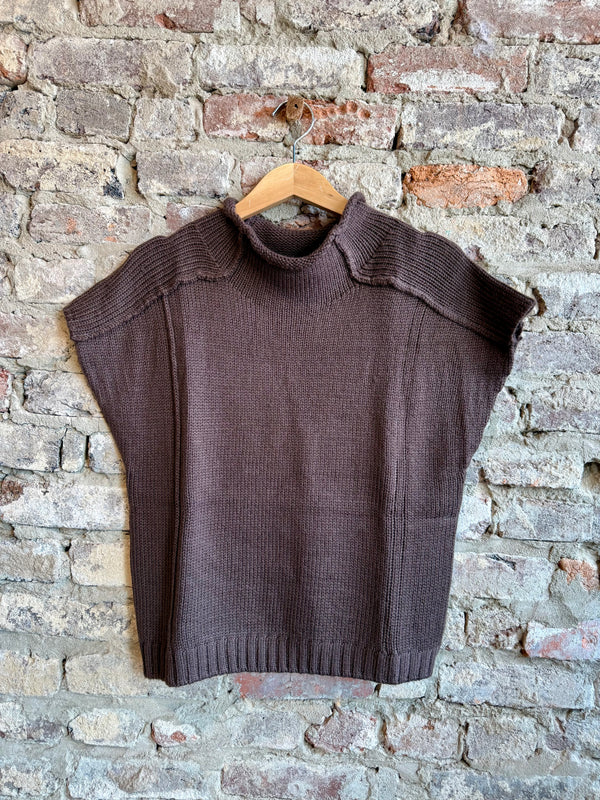 Elan 8 Brown Crew Sweater